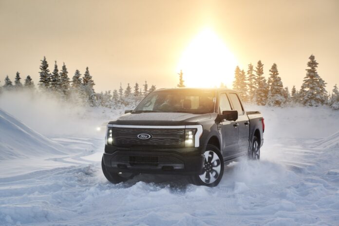 2022FordF-150Lightning_AlaskaBFTtesting_01.jpg