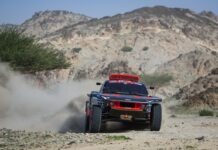 Carlos Sainz y Lucas Cruz se han alzado con la victoria en la primera etapa del Rally Dakar 2023