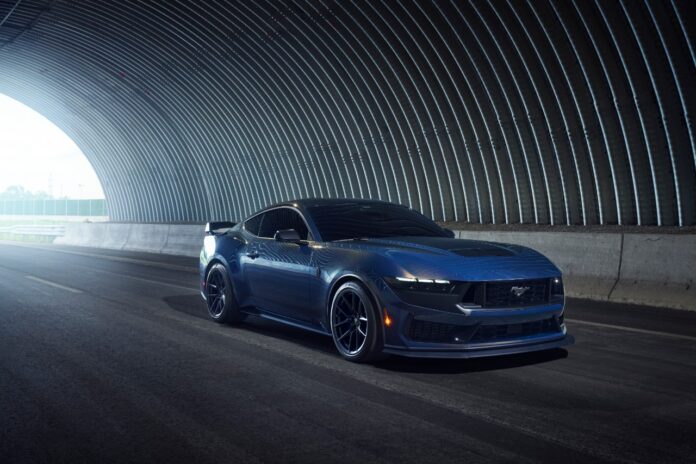 MustangDarkHorse07.jpeg