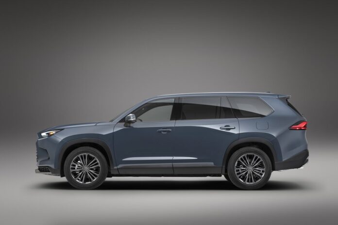 2024_Toyota_GrandHighlander_StormCloud_005-1500x1000-1.jpg