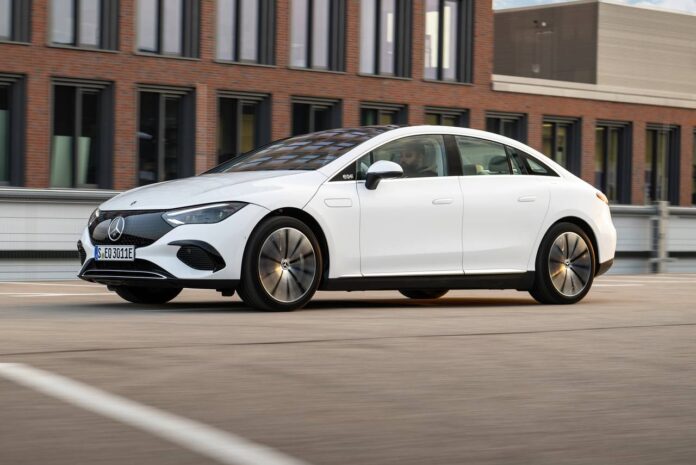 2023_mercedes-benz_eqe_sedan_eqe-350plus_fq_oem_7_1280x855.jpg