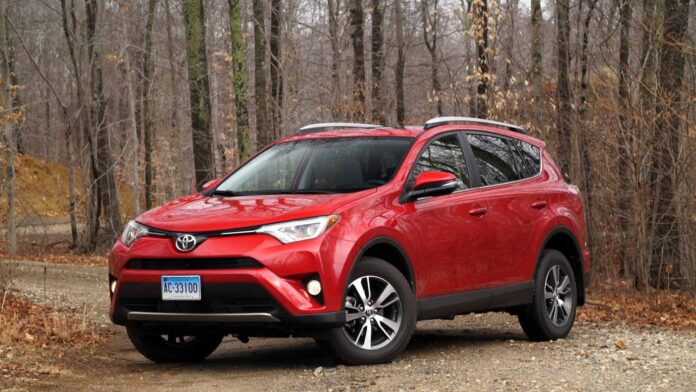 2016Toyota-RAV4-.jpg